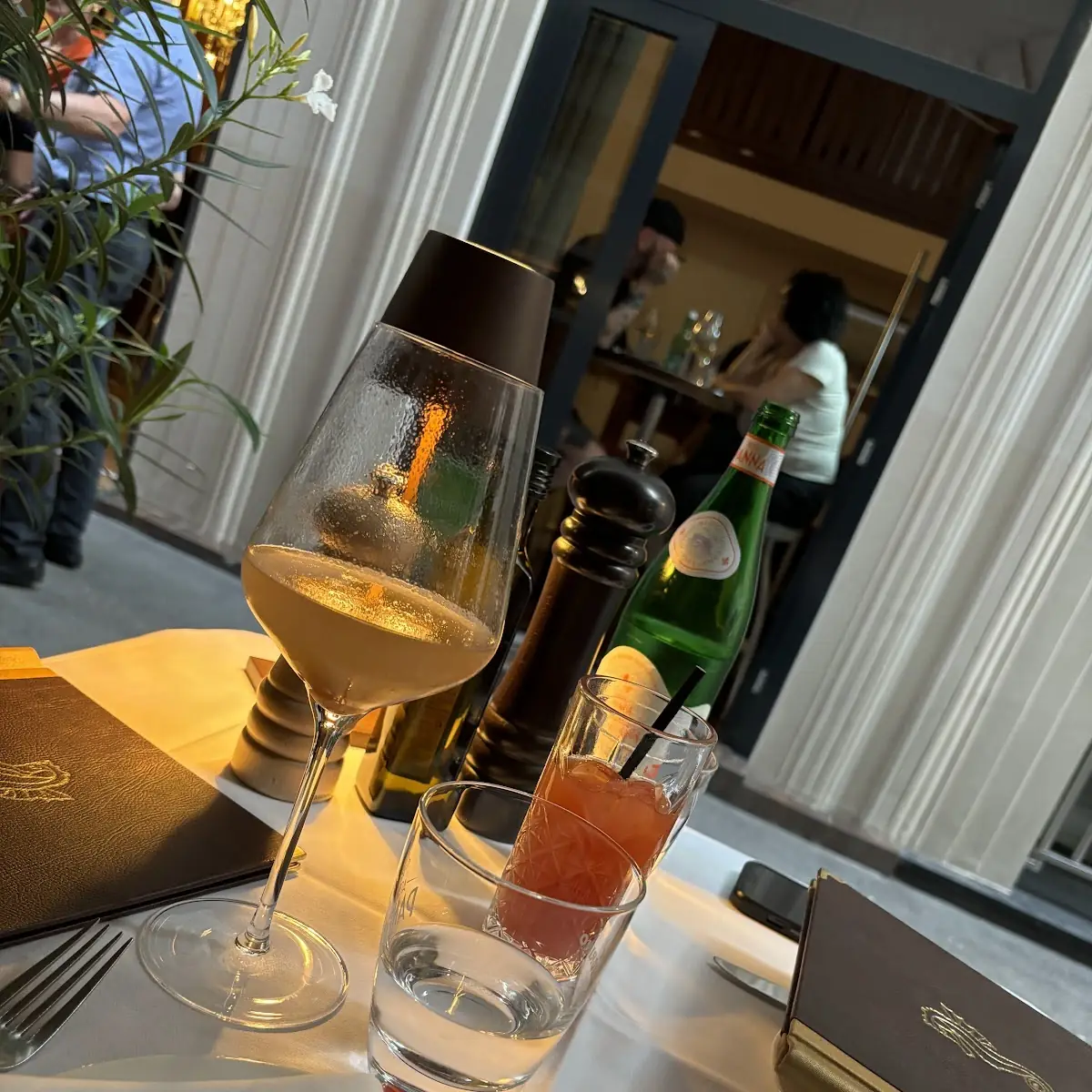 Bellini Und Campari Orange