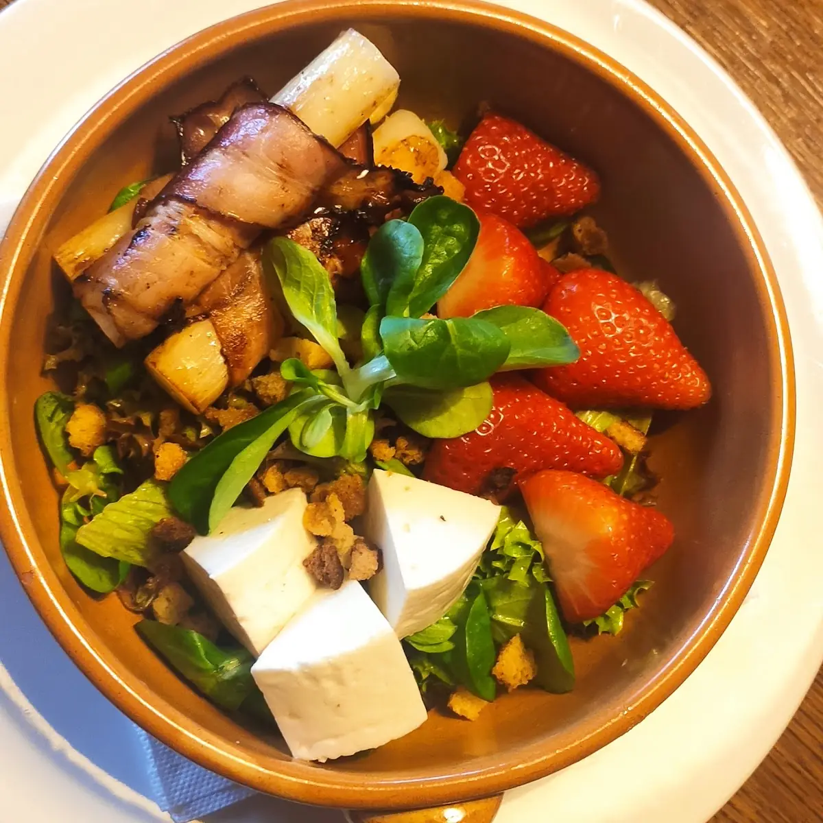 Spargelsalat Mit Speck Und Erdbeeren Spargelwochen