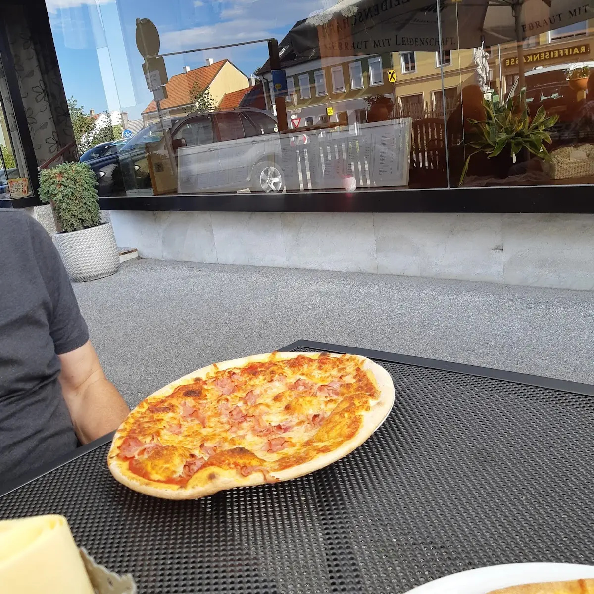 Pizza Capriosa