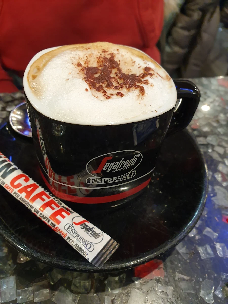 Doppelter Cappuccino