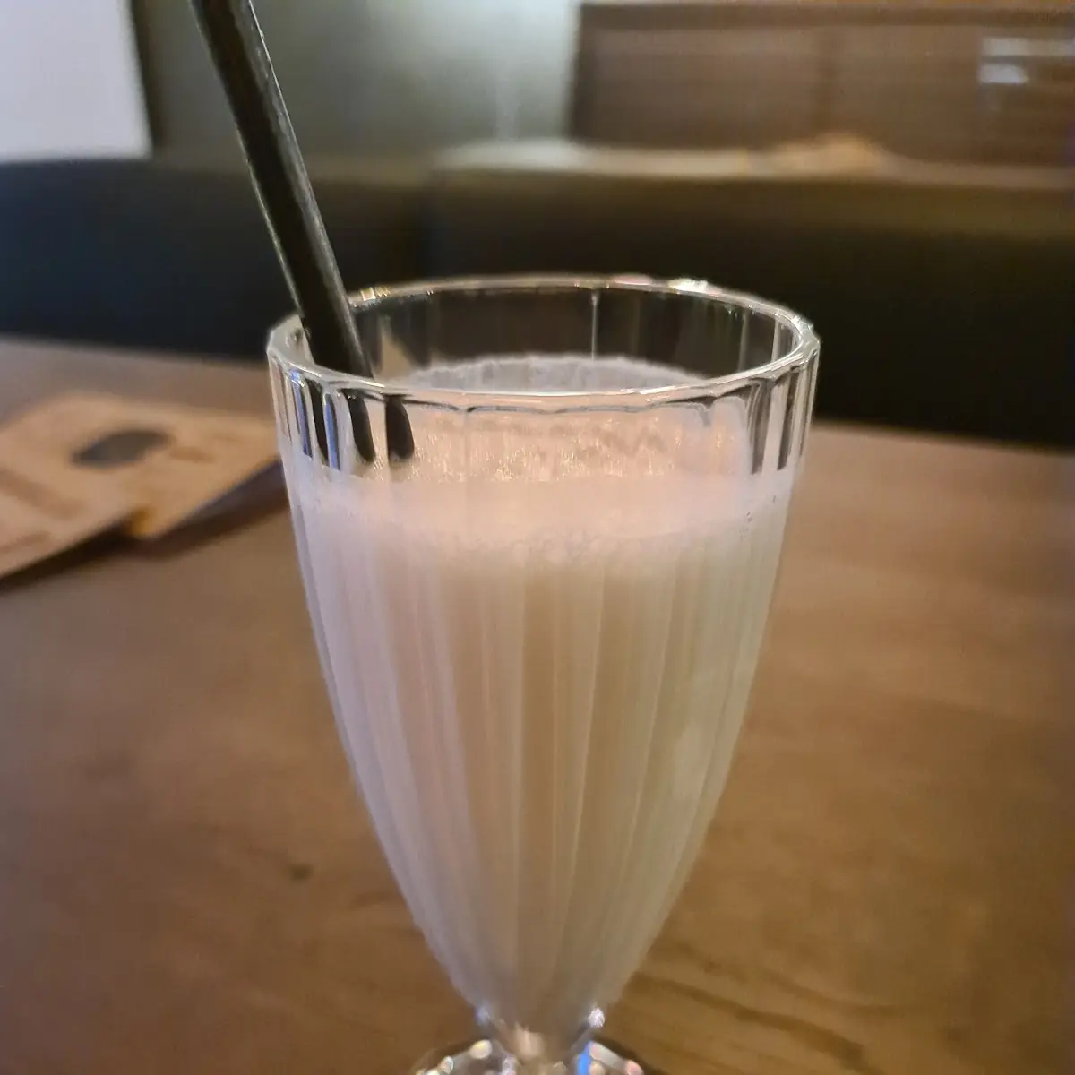 Bananen-kokos-shake