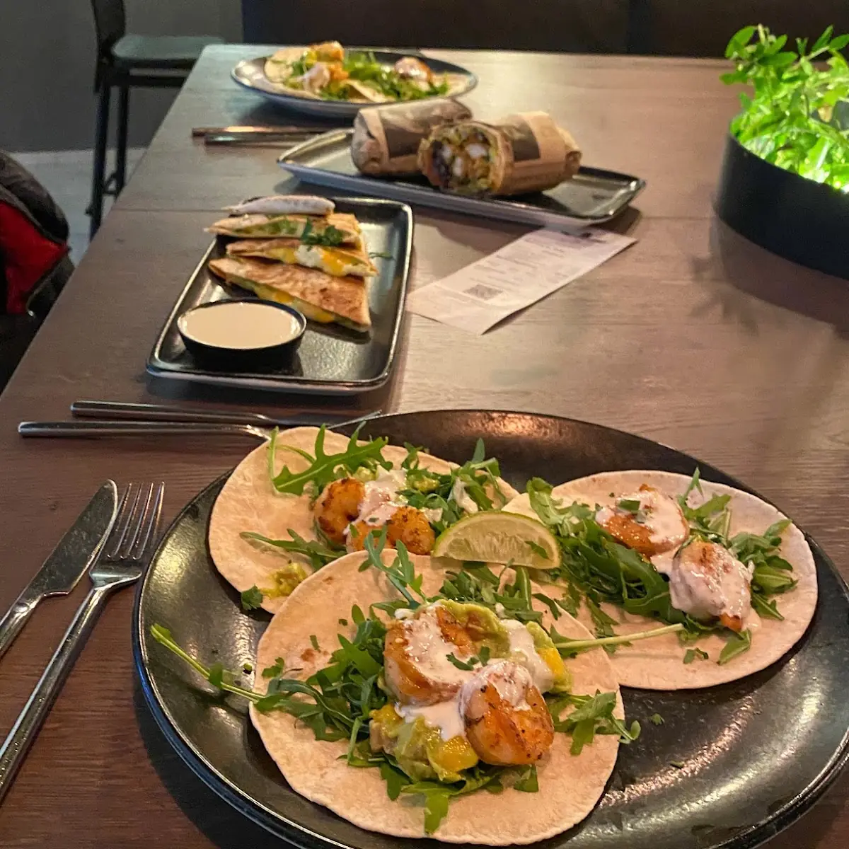 Tacos Camarones Al Ajillo