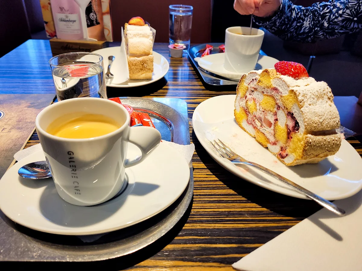 Cafe Mit Mehlspeise
