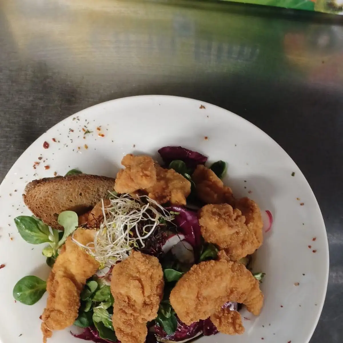 Steirischer Backhendlsalat