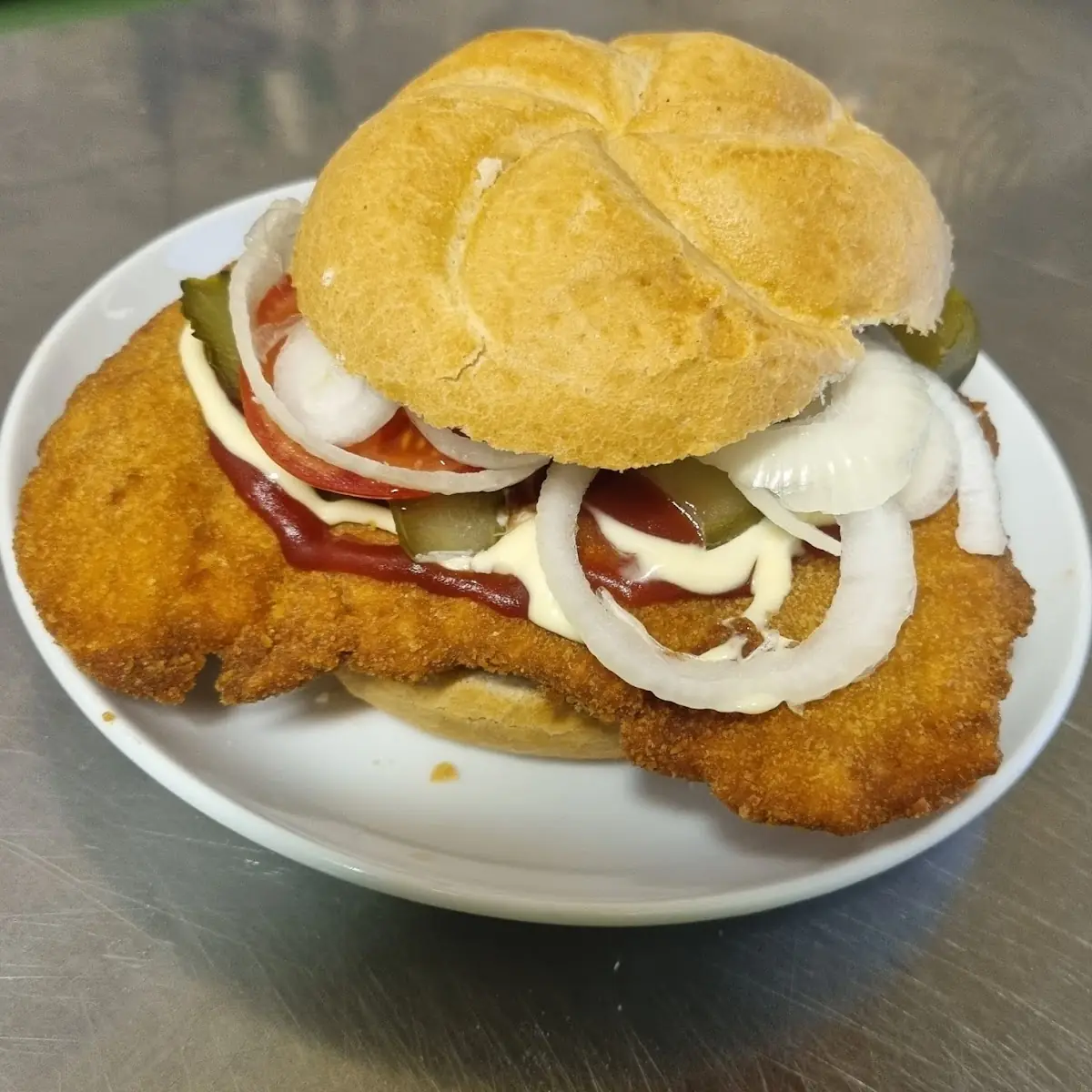 Hühnerschnitzel Semmel