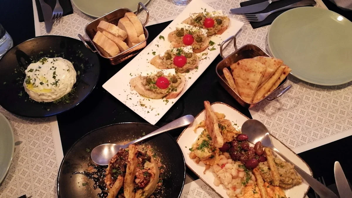 Tzatziki Fava