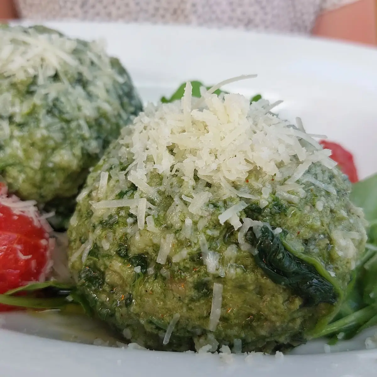 Spinat Knödel Mit Käsekern