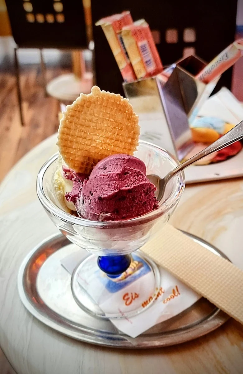 Waldbeeren Eis