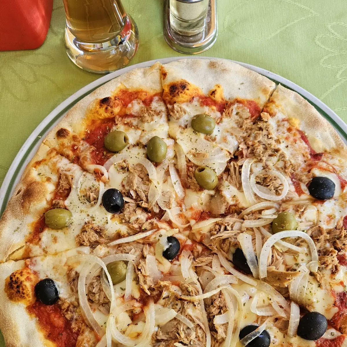 Pizza Tonno
