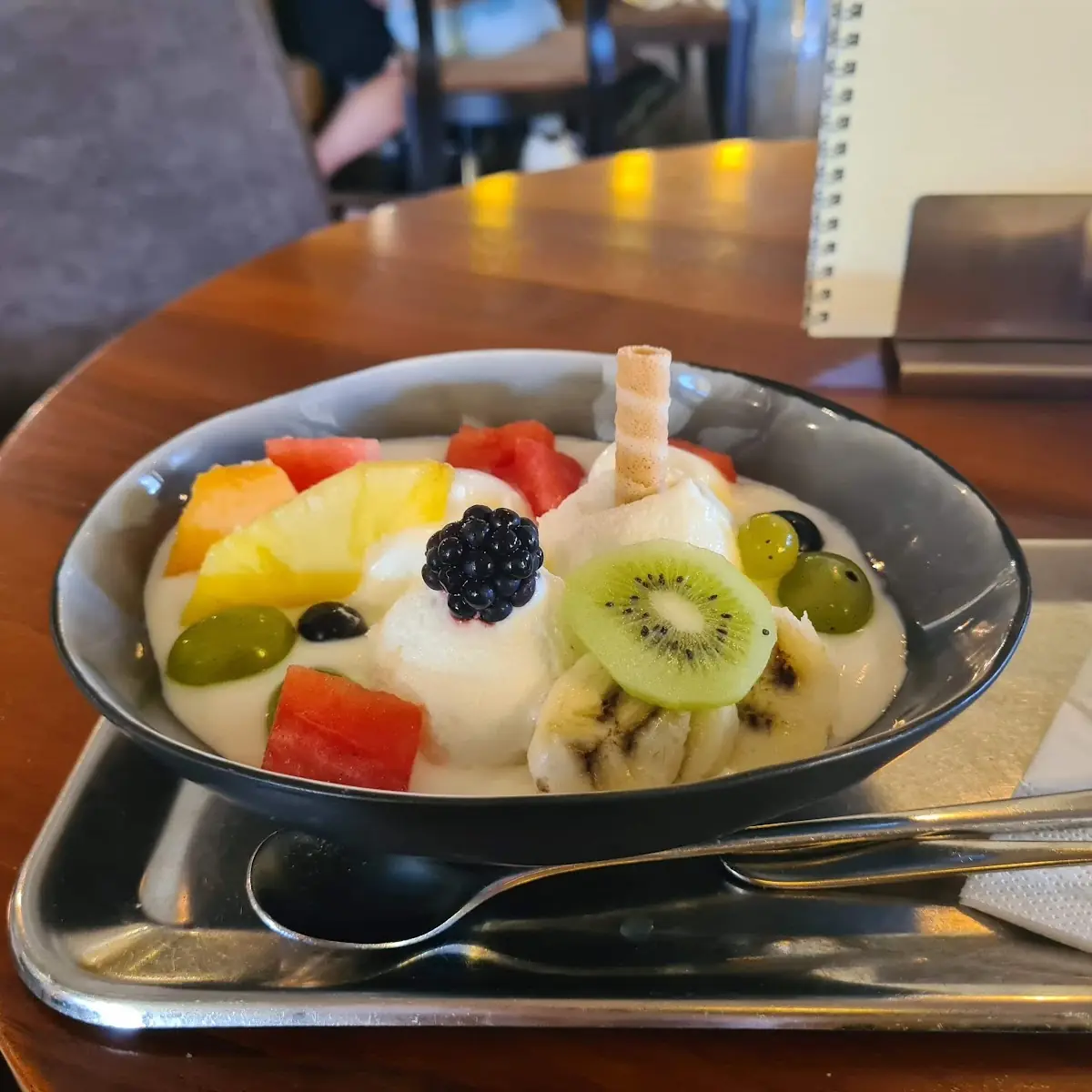 Joghurtschale Mit Früchten