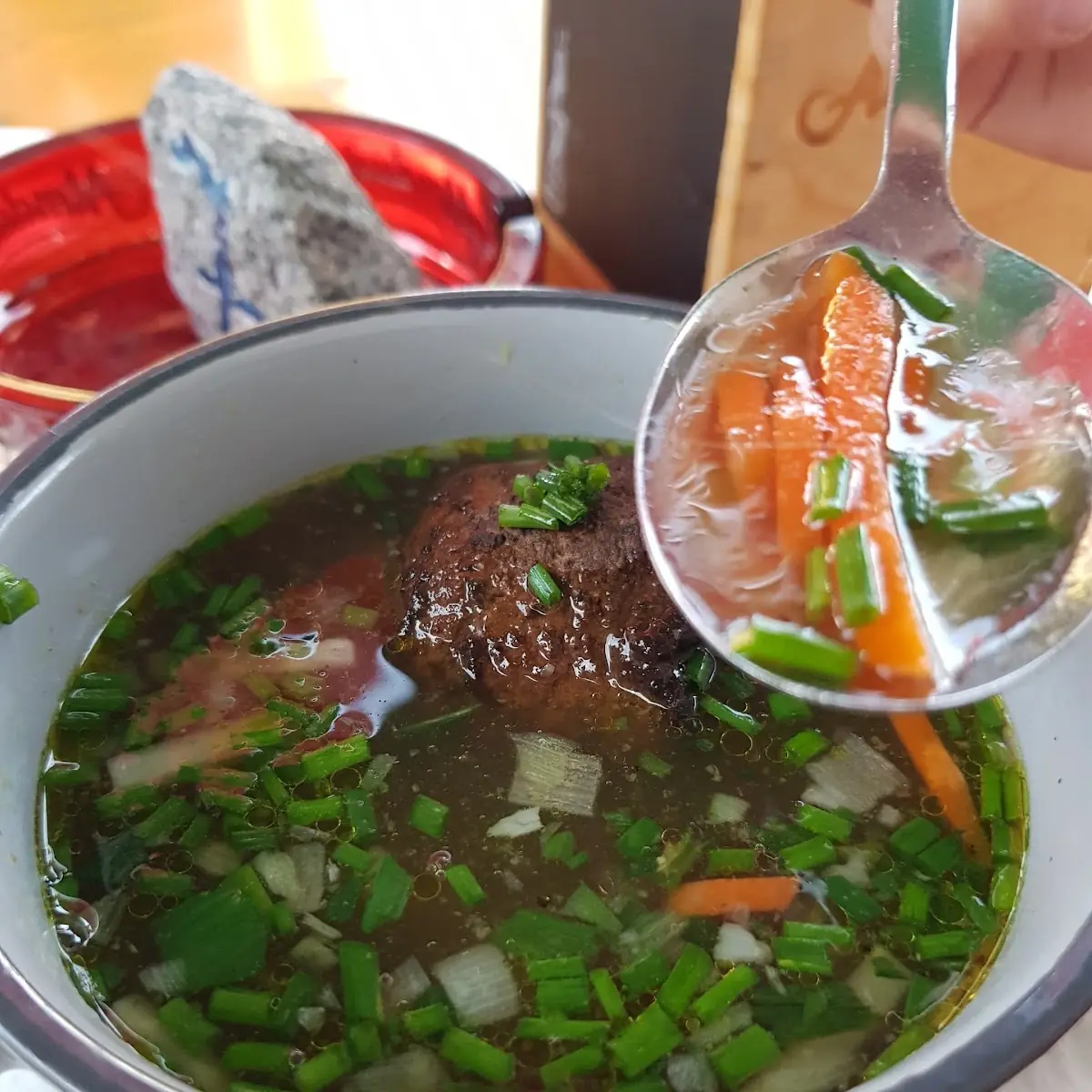 Leberknödelsuppe