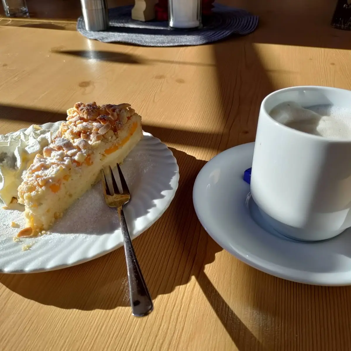 Topfen Pfirsich Streuselkuchen