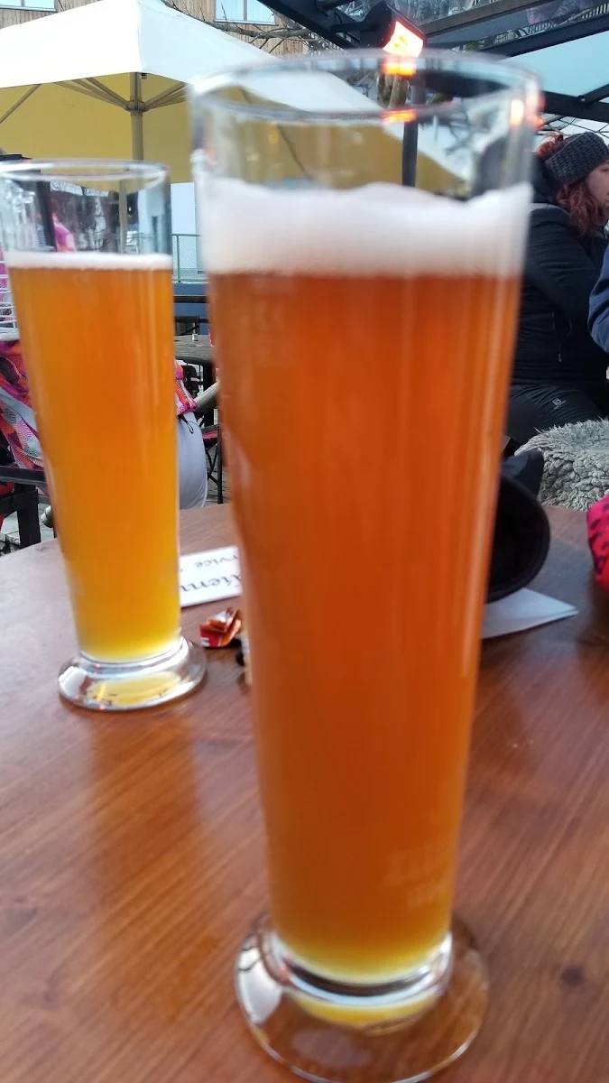 Witbier En Williams Birne Snaps