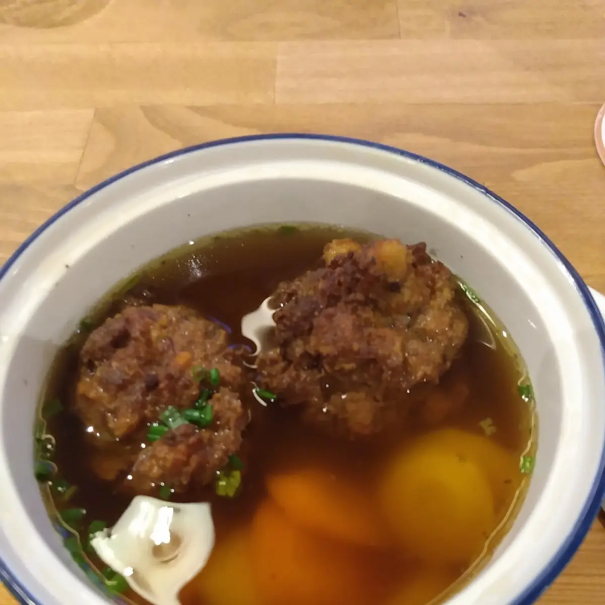 Rinderbrühe Mit Leberknödel