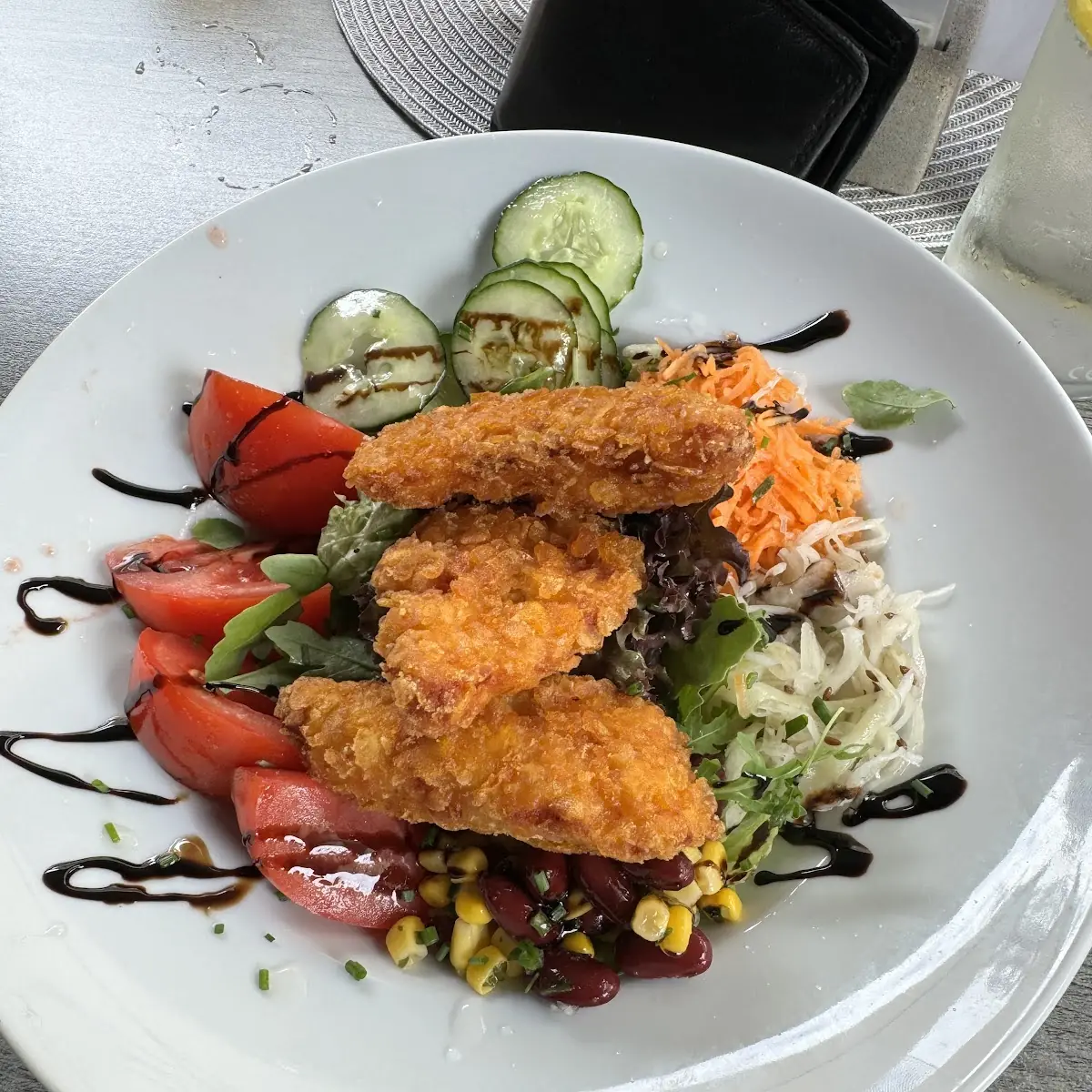 Backhendelsalat