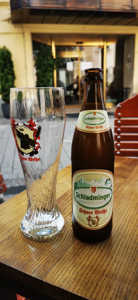 Schladminger Schneeweiße Ein Super Weizenbier