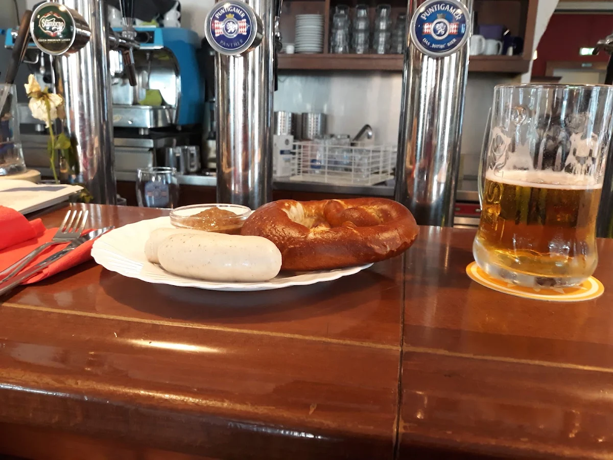 Weisswurst Mit Brezzel