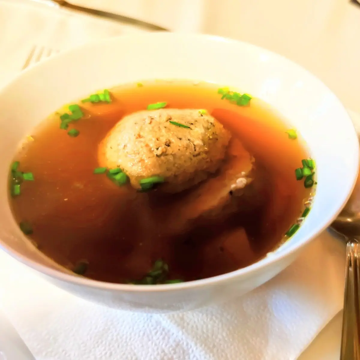 Rindsuppe Mit Leberknödel
