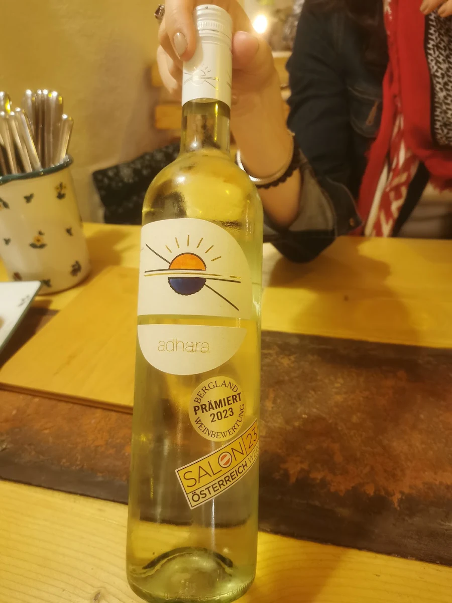 Prämierter Weißwein Hausmarke