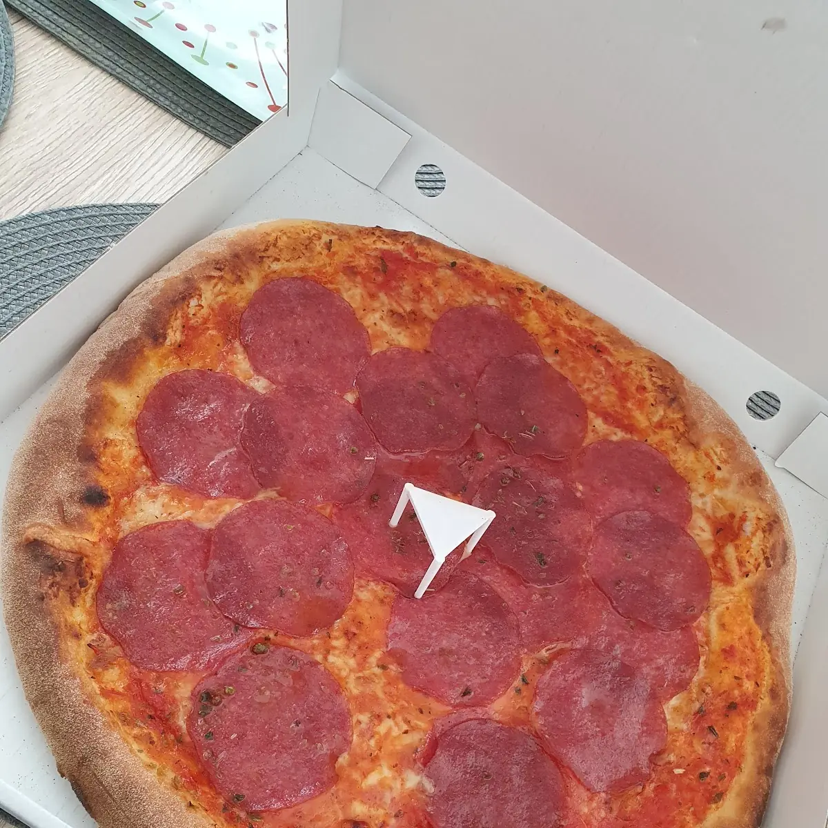 Salami Pizza