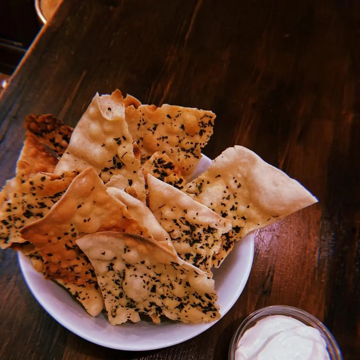 Hausgemachte Oregano-cracker Mit Dip