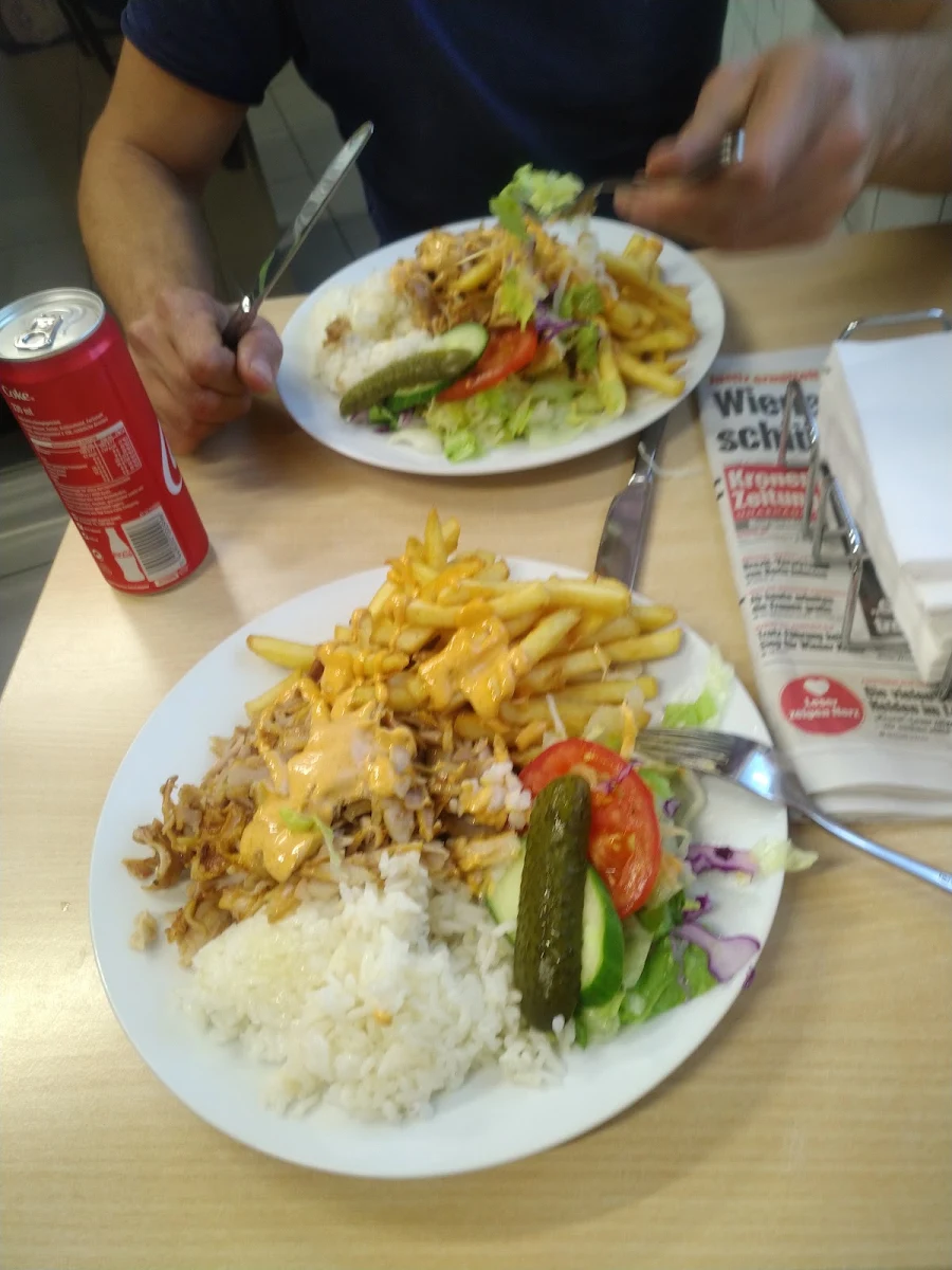 Kebapteller Mit Reis Oder Pommes Huhn