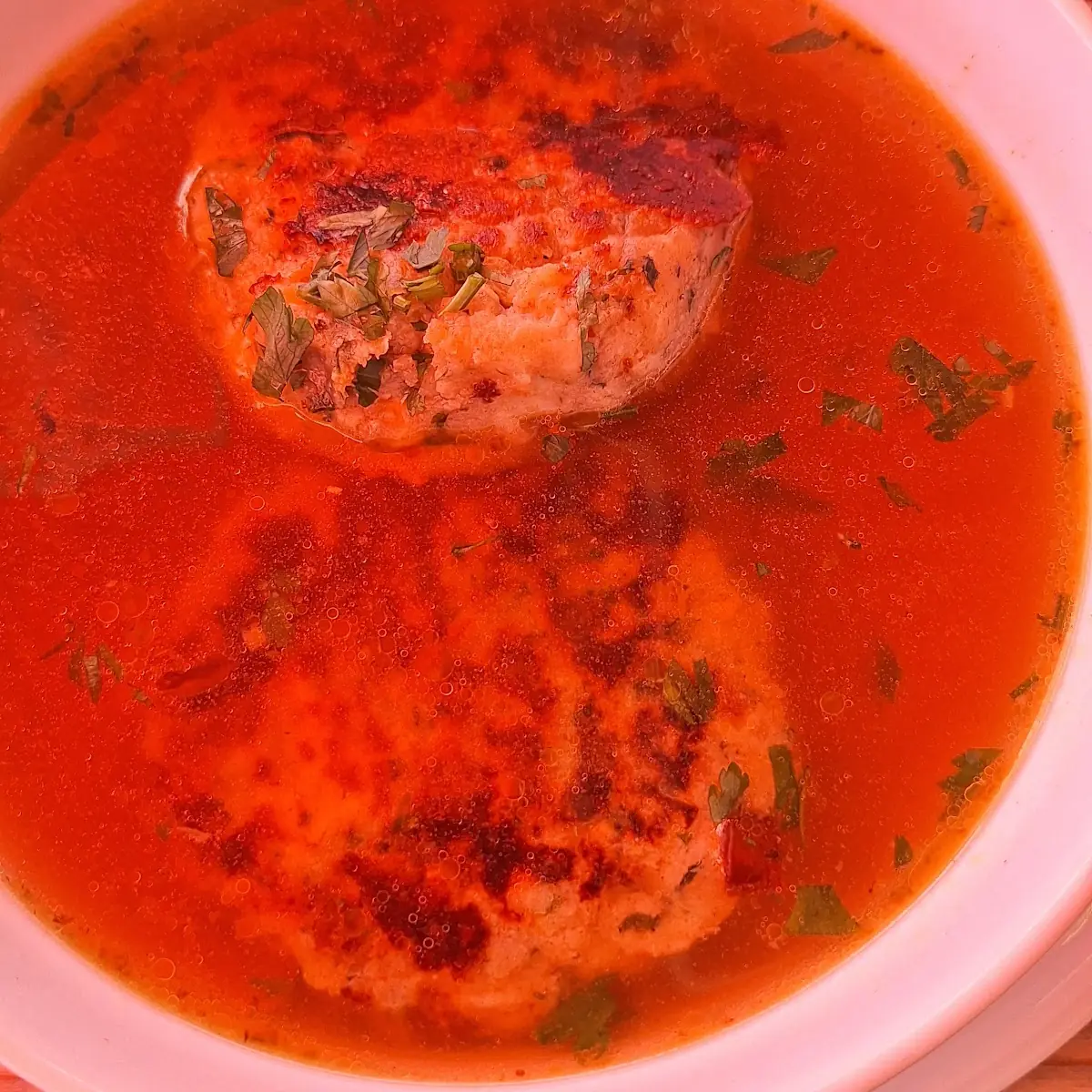 Kaaspressknödel In Rindsuppe
