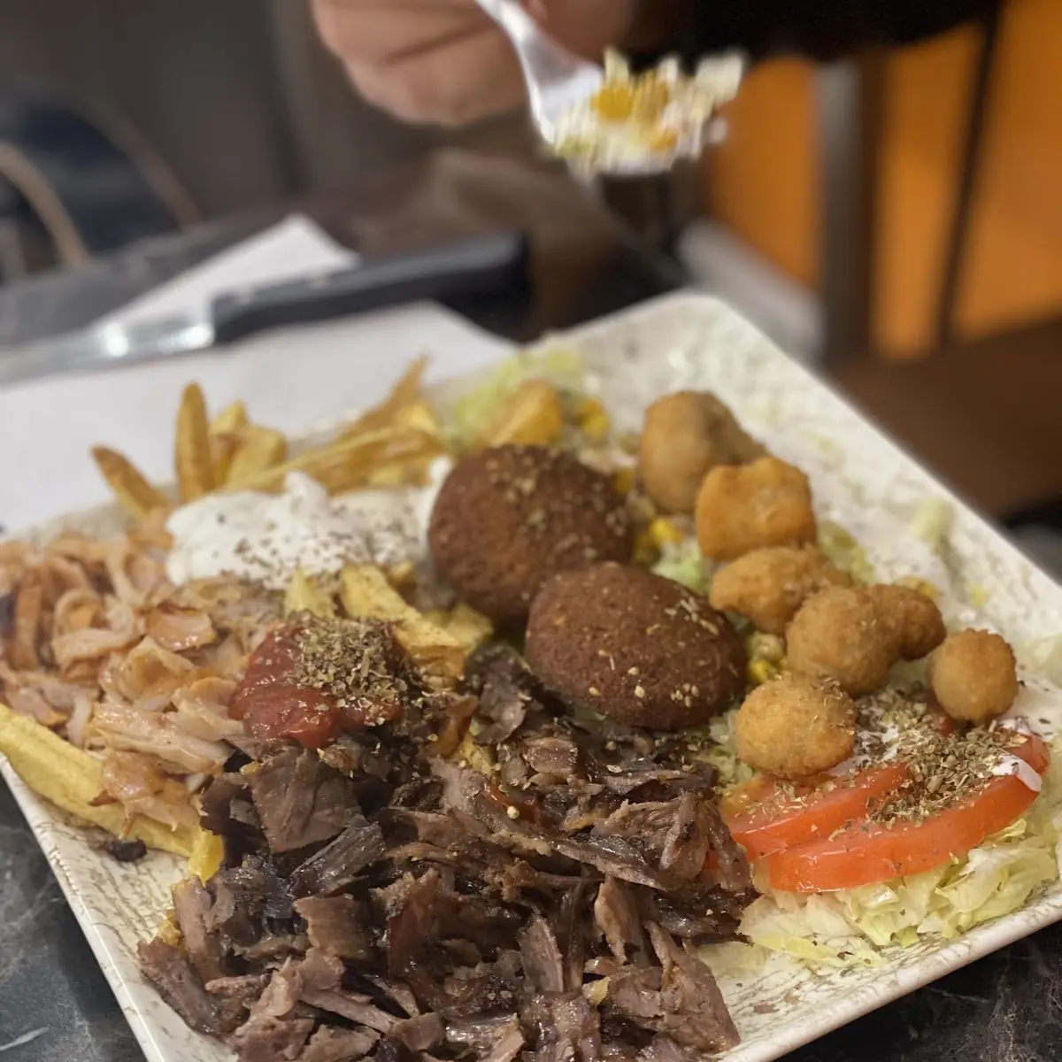 Falafel Teller