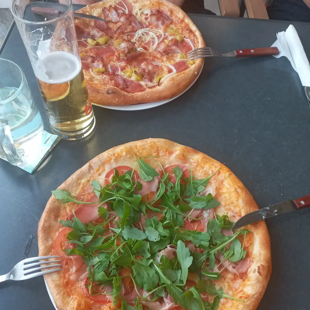 Pizza Mit Rucola
