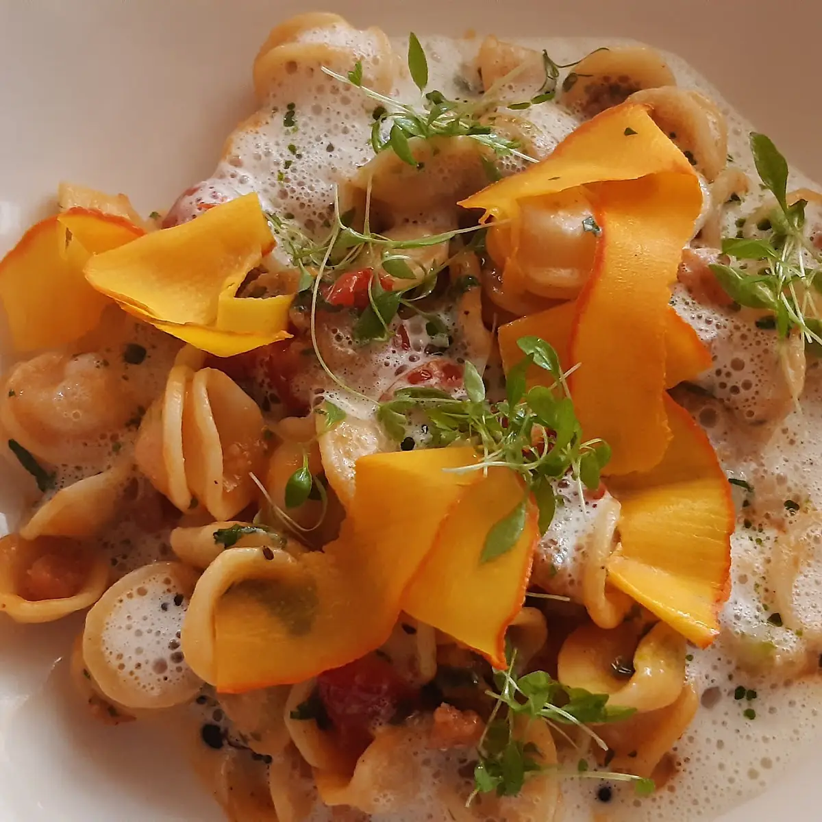 Orichette M Kürbis Und Paprika