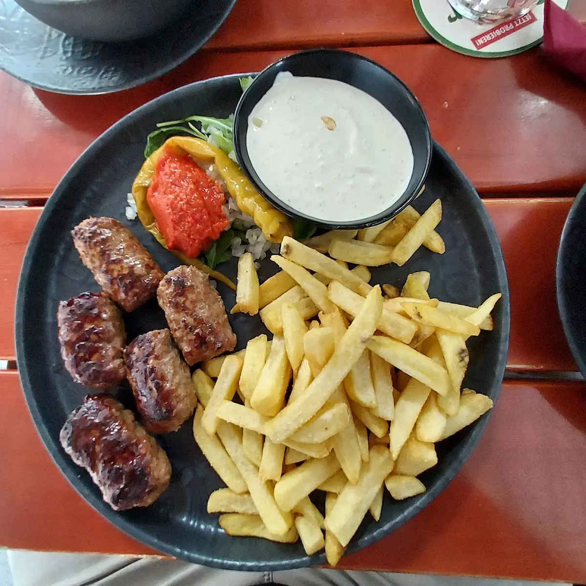 Cevapcici Mit Pommes