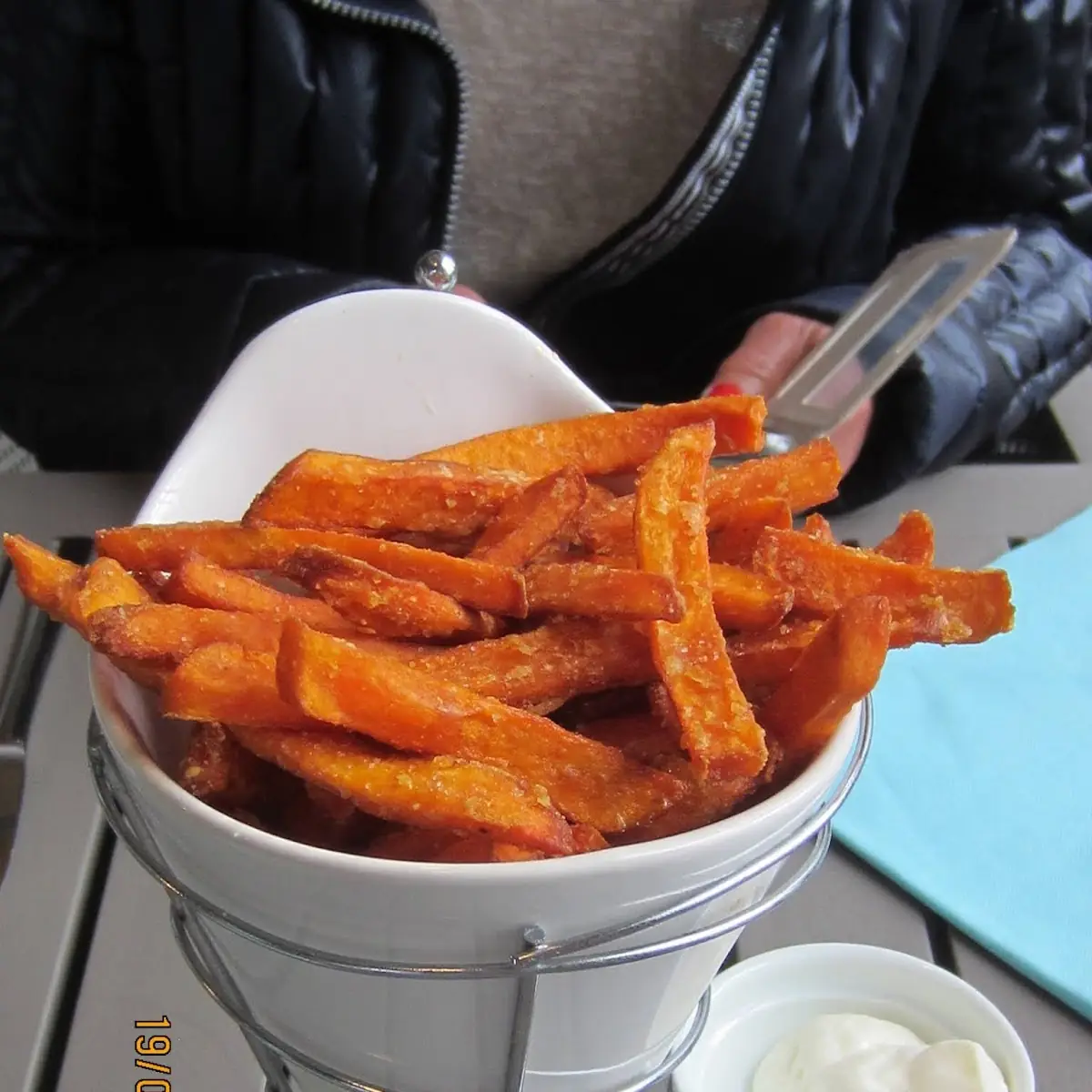 Cheesy Süsskartoffelpommes