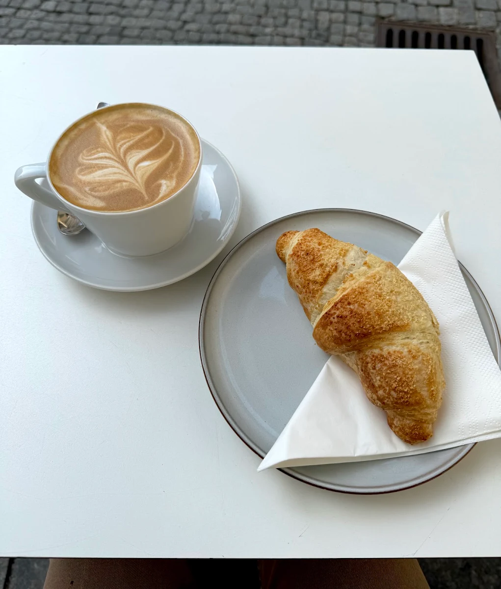 Nougat Croissant