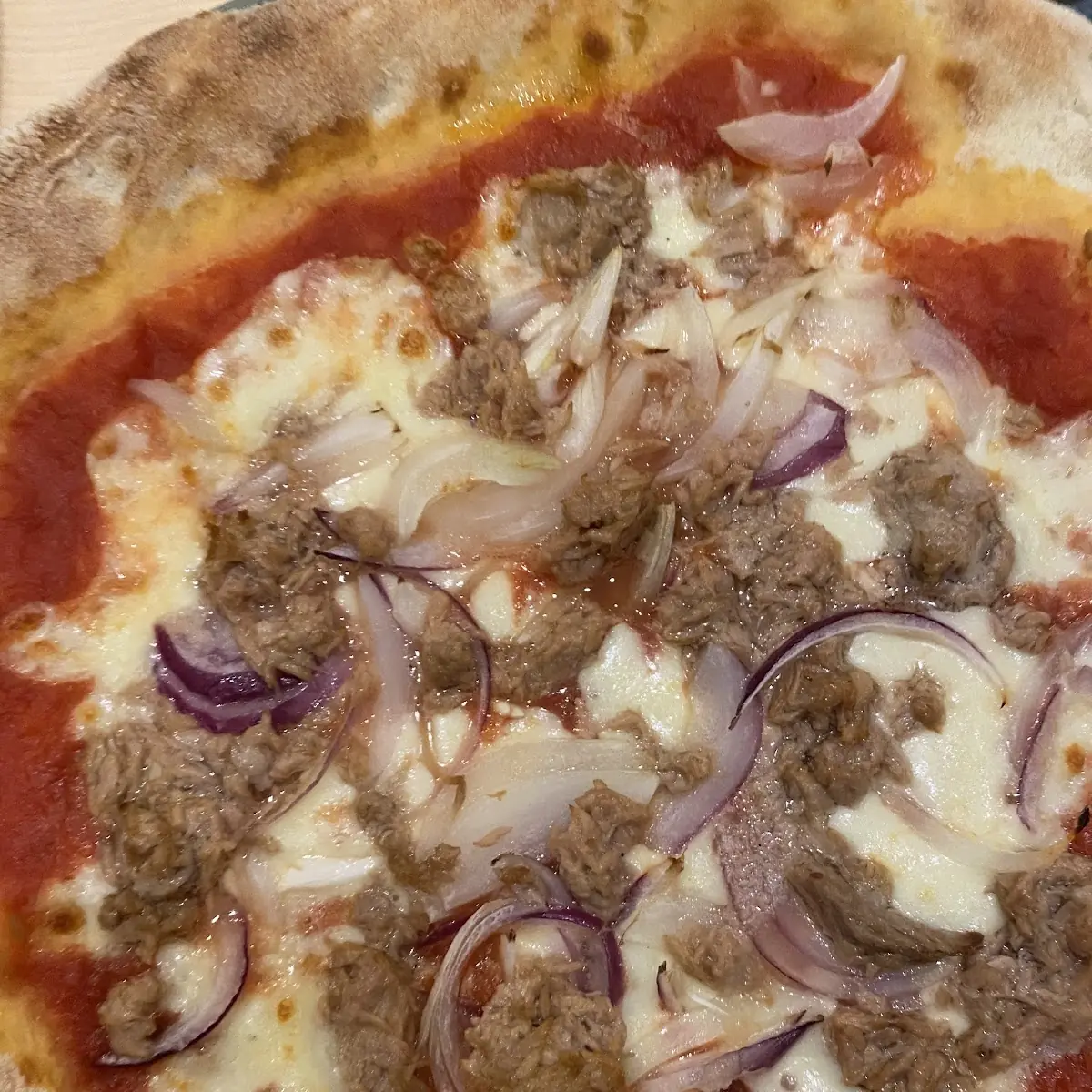 Pizza Tonno