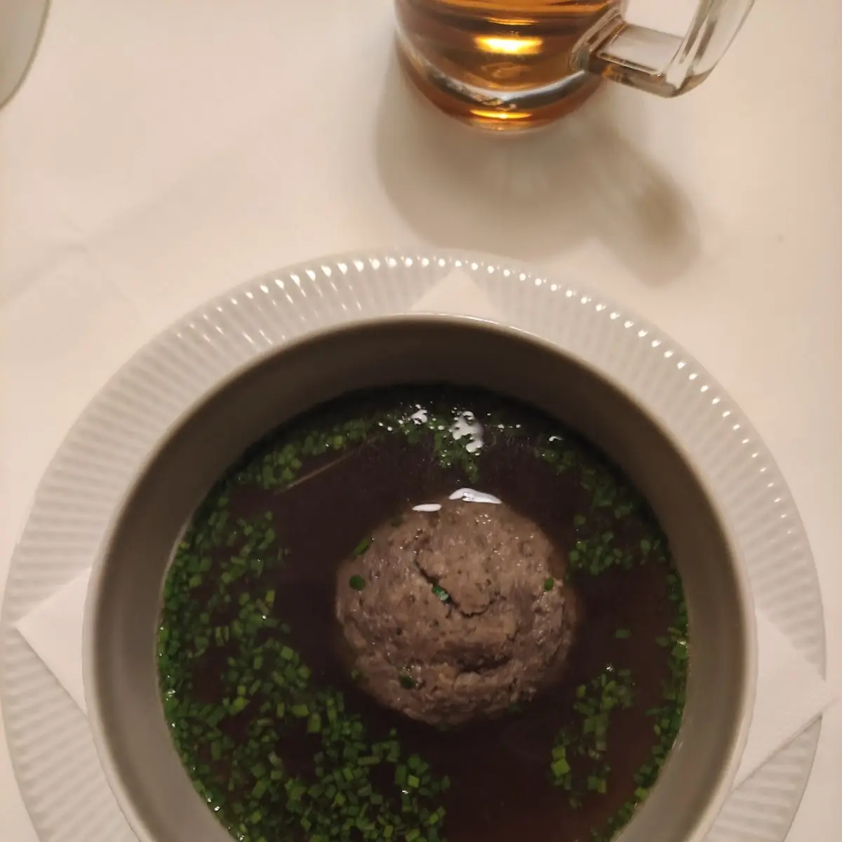 Leberknödelsuppe