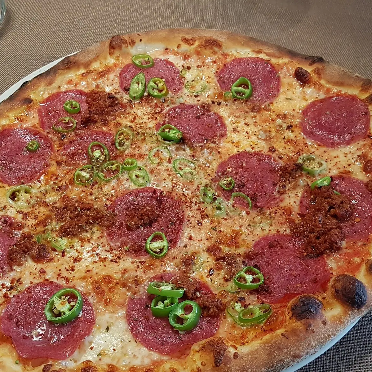 Pizza Salami Peperoni