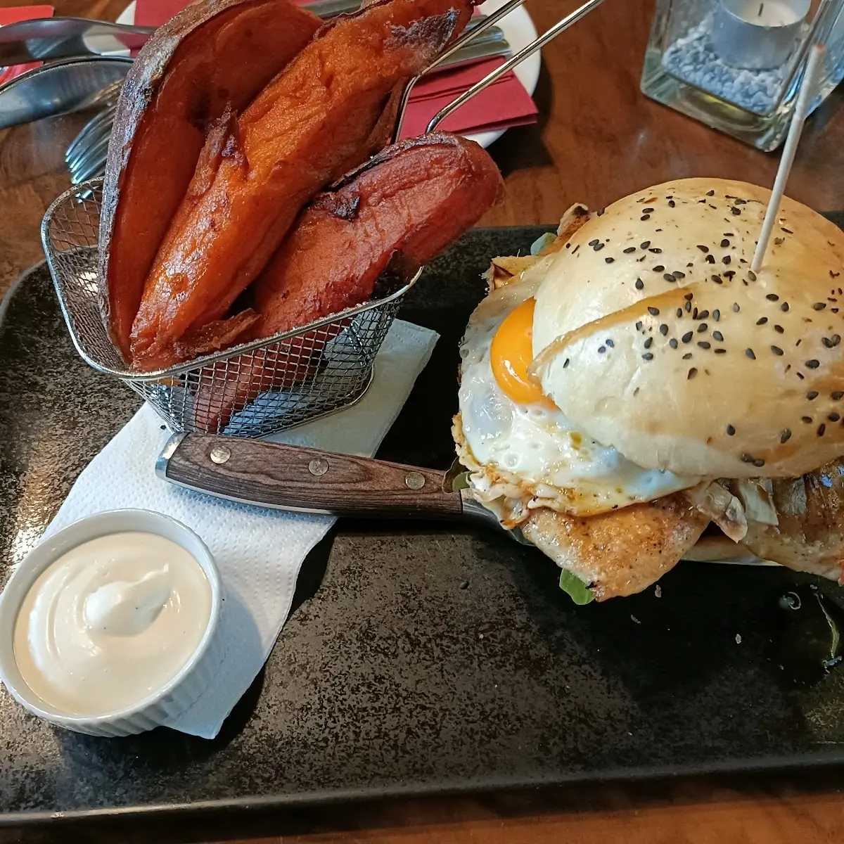 Chicken Burger Mit Süßkartoffeln