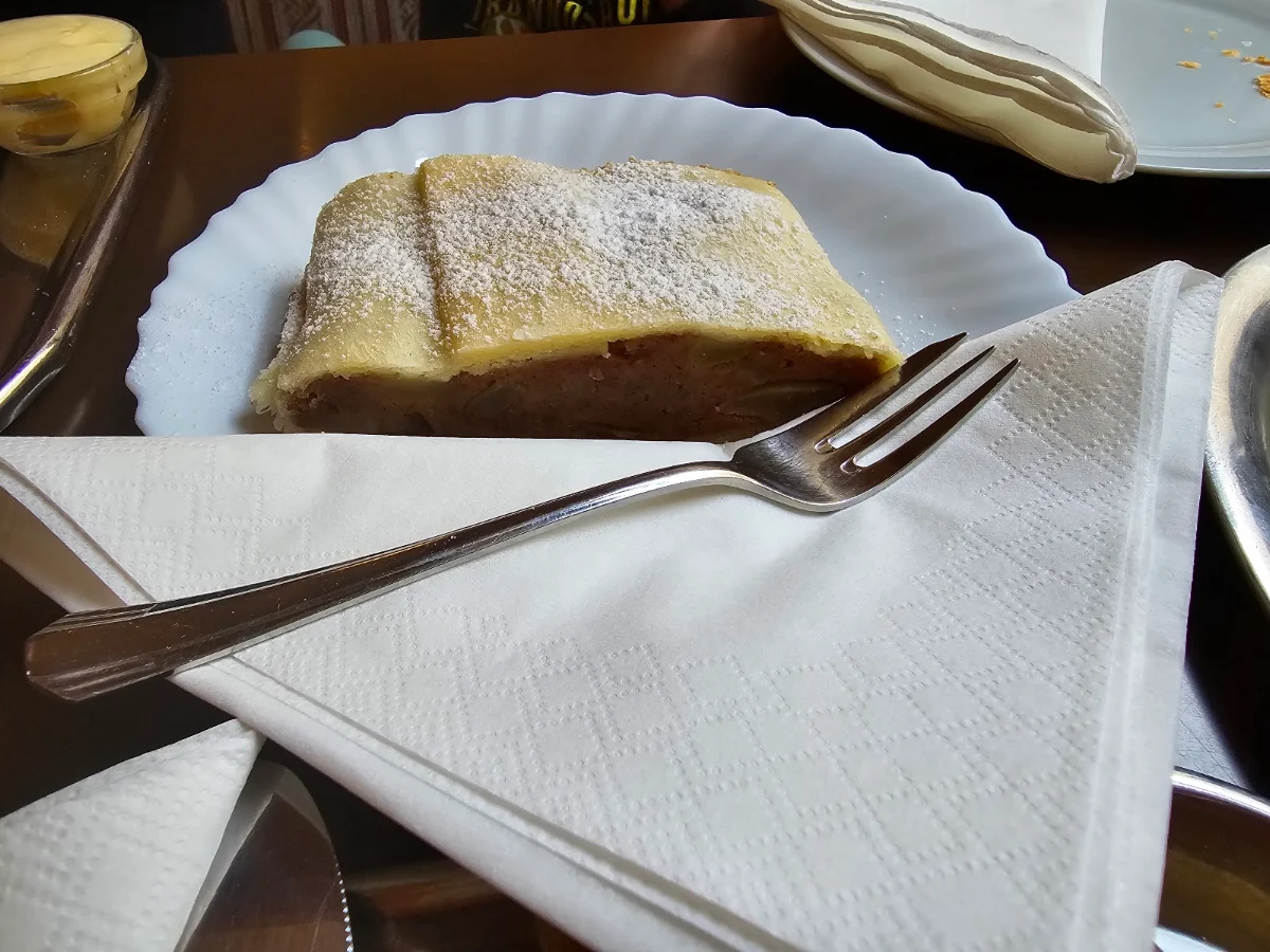 Apfelstrudel
