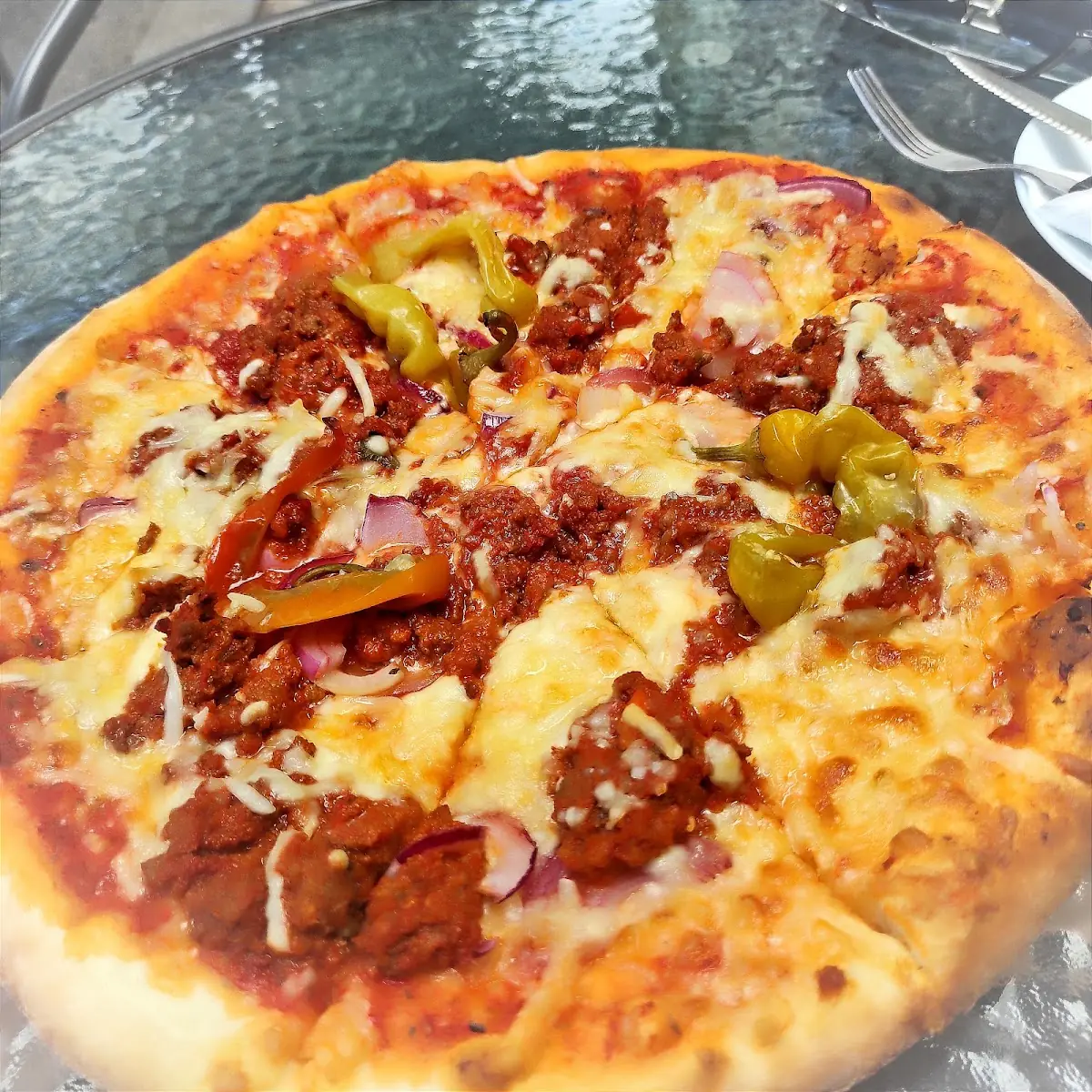 Pizza Die Carne Mit Pfefferoni