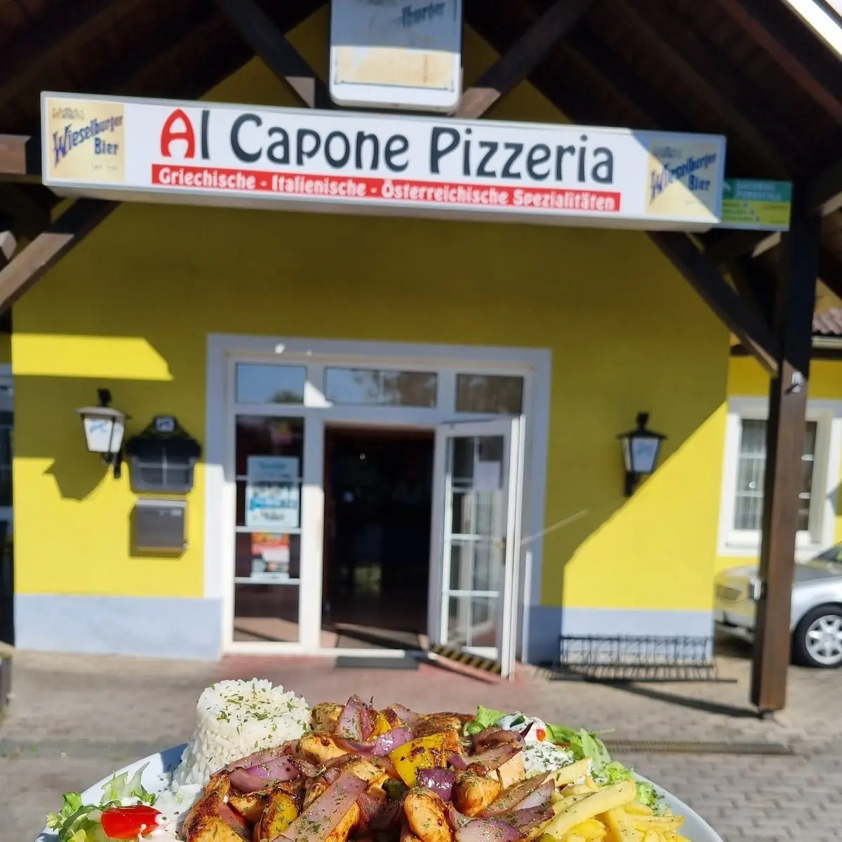 Hühner Gyros Gebratenes Gemüse Pommes Reis Und Tzatziki
