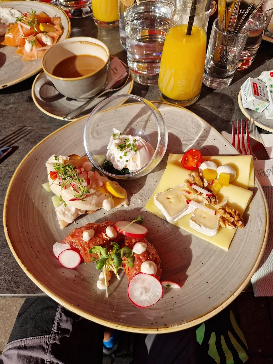 Frühstück Mit 4 Komponenten