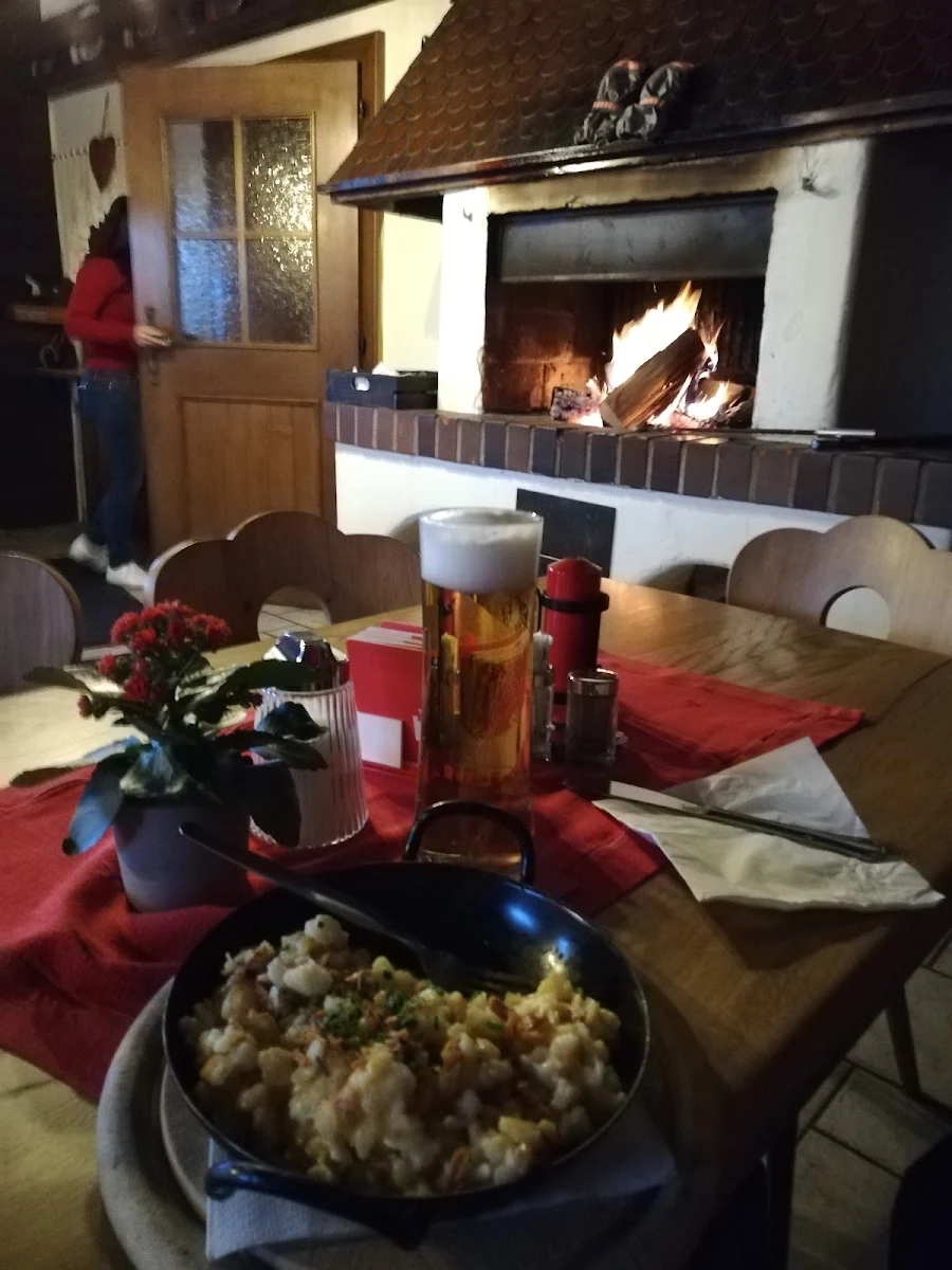 Kasnocken Mit Grünem Blattsalat