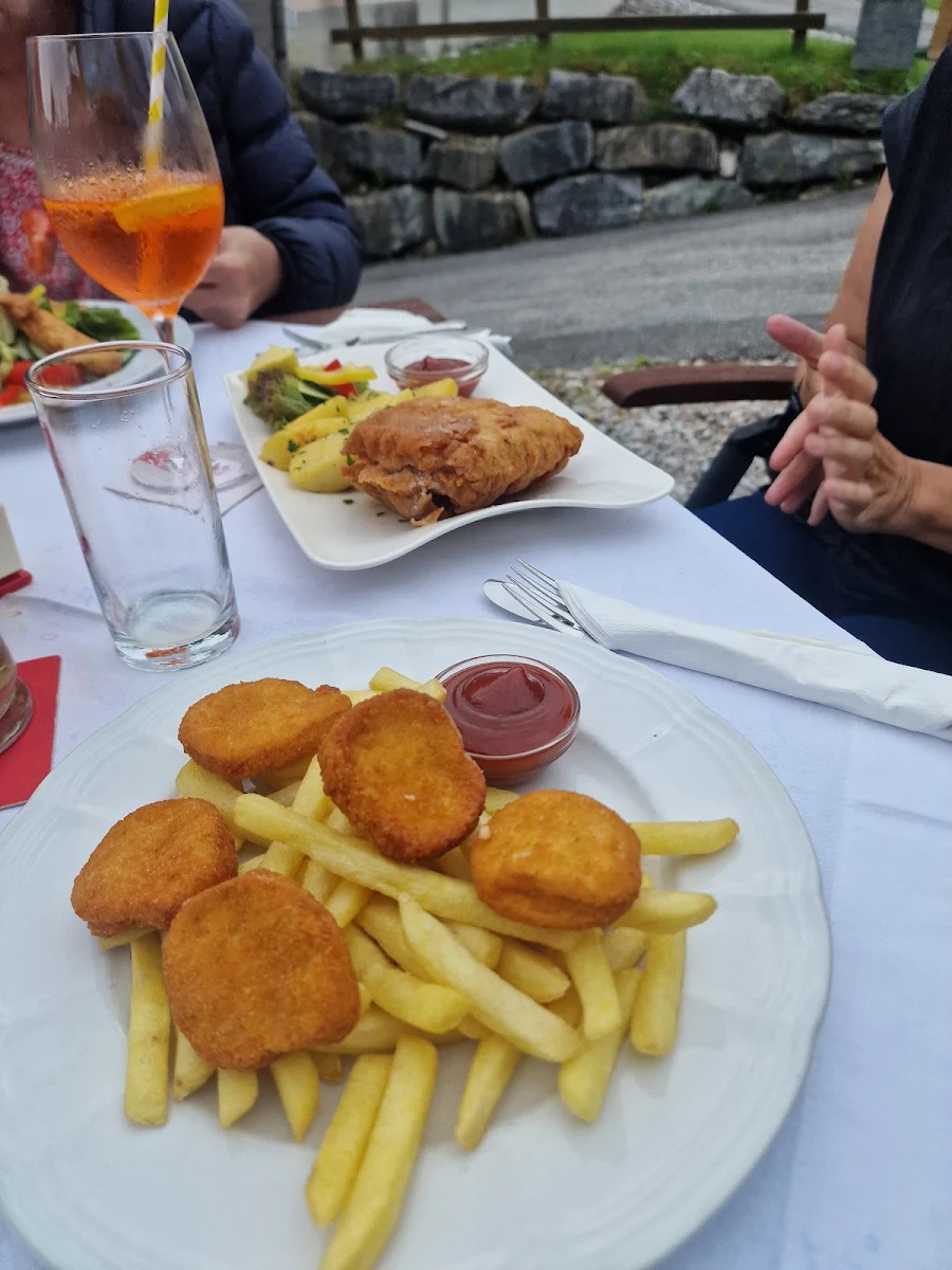 Kids Nuggets Mit Fritten