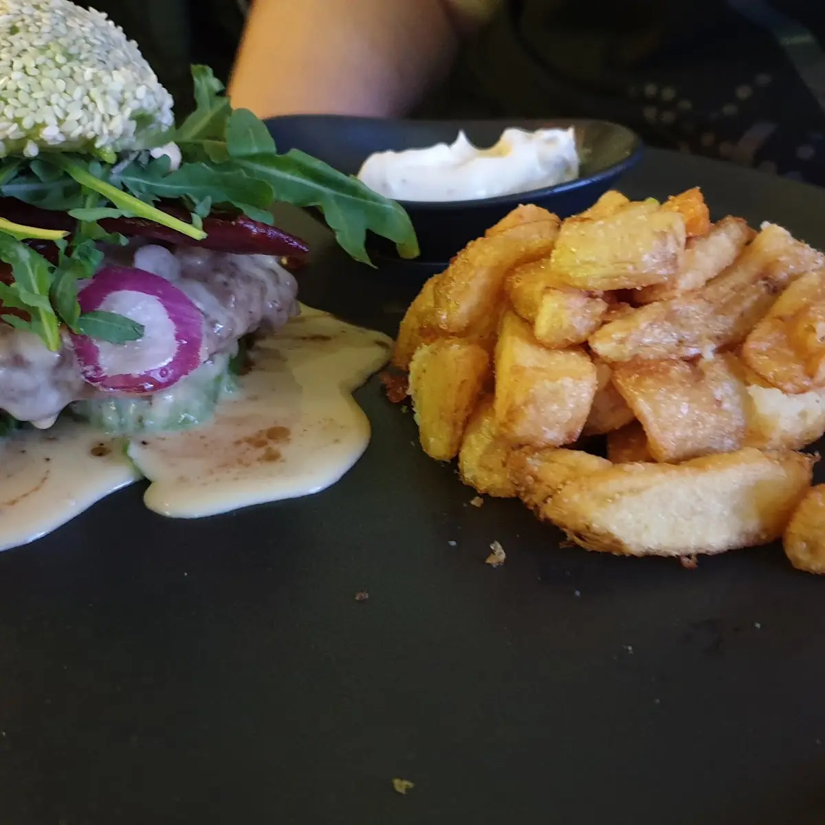 Fancy Avo-Bun