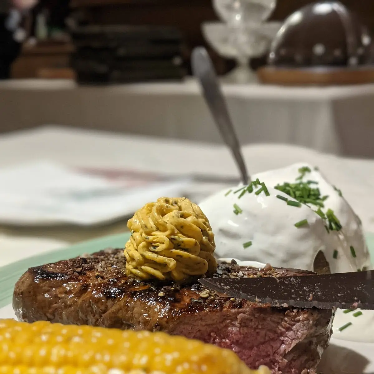 Rumpsteak Mit Ofenkartoffel Und Maiskolben