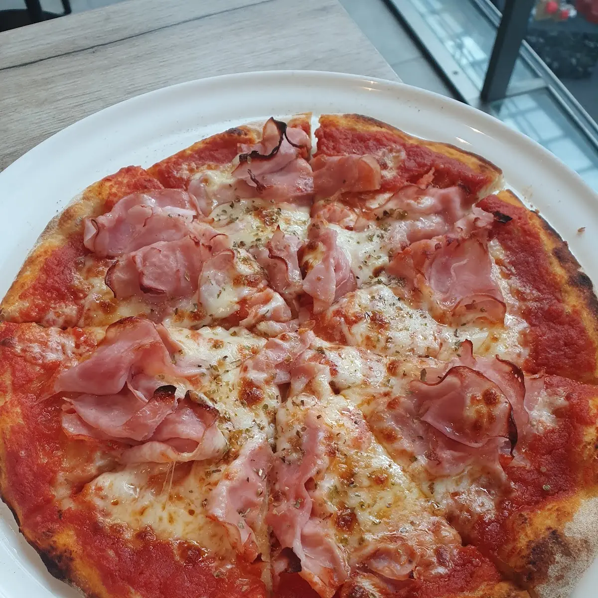 Pizza Prosciutto