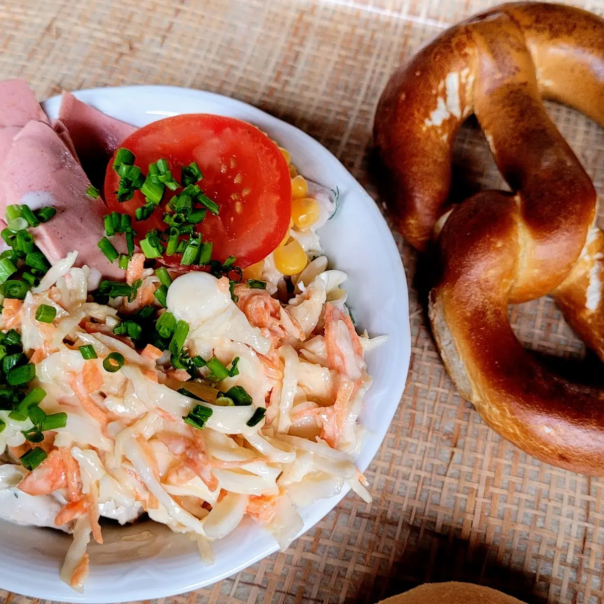 Salat Mit Laugenbrezen