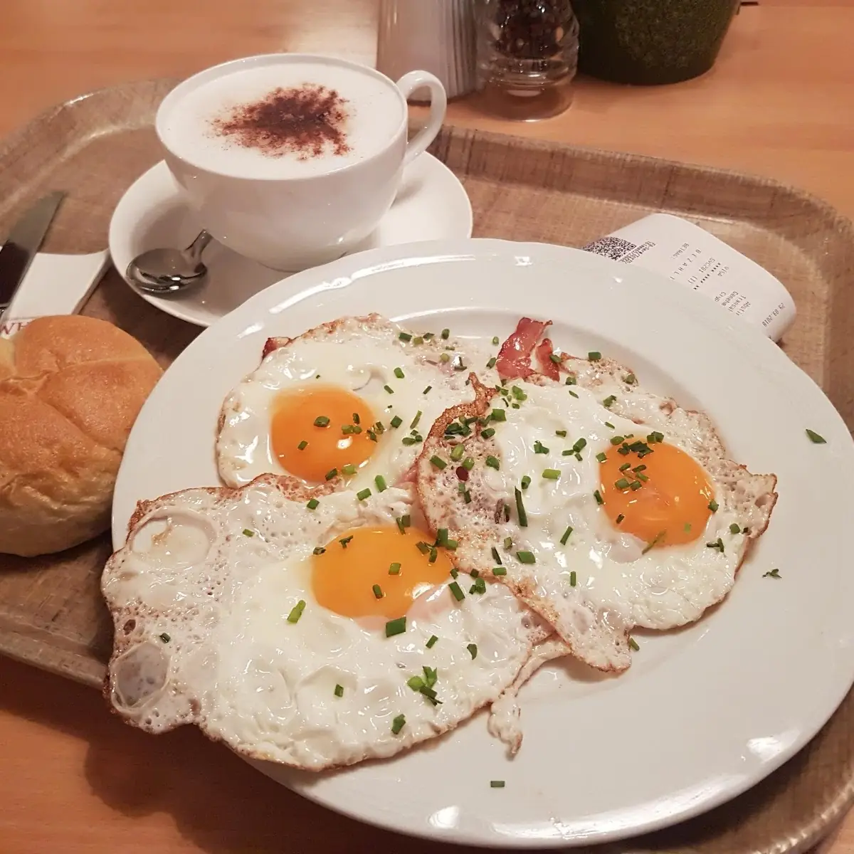 Spiegeleier Mit Gebratenen Speck