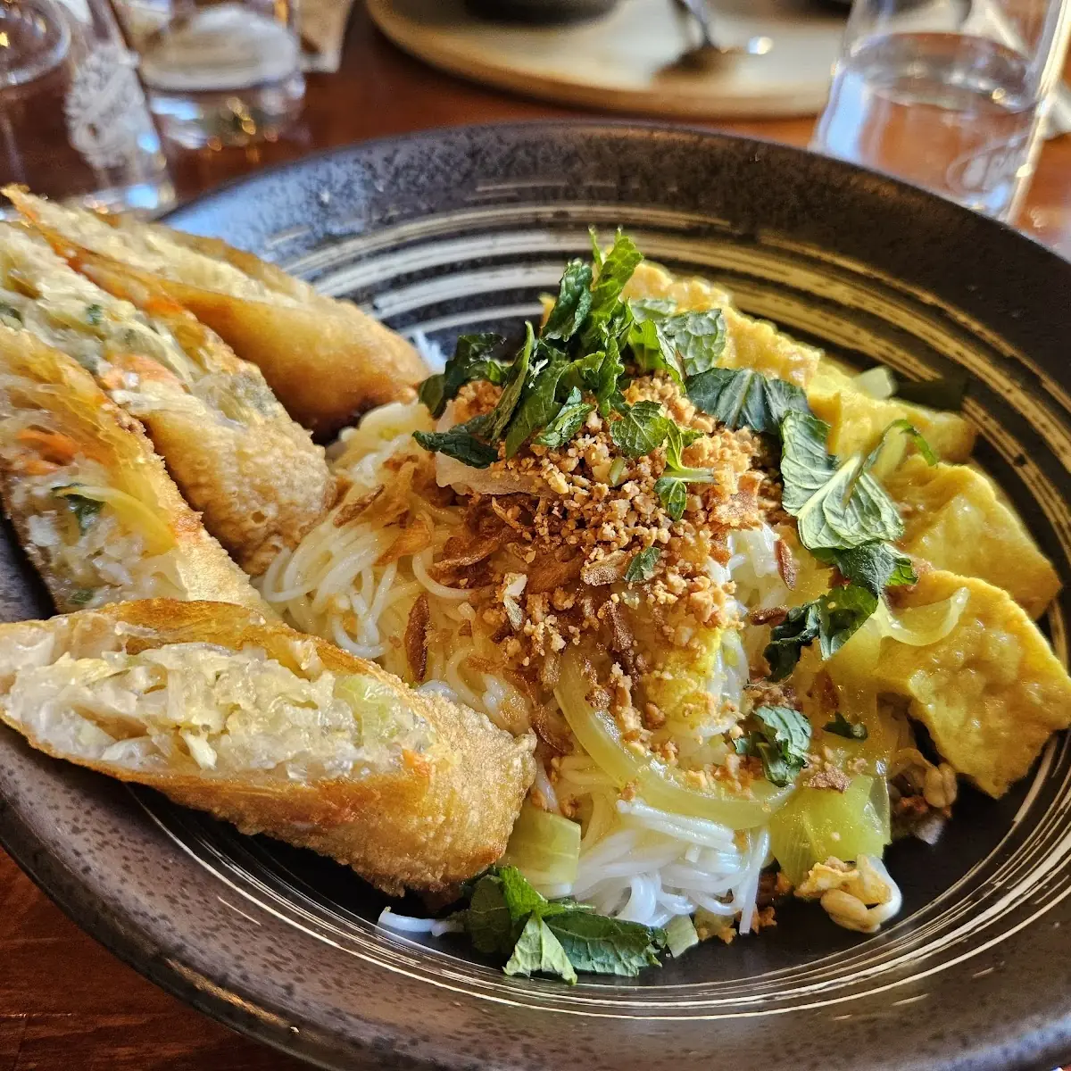 Bowl with Tofu and Vegetables