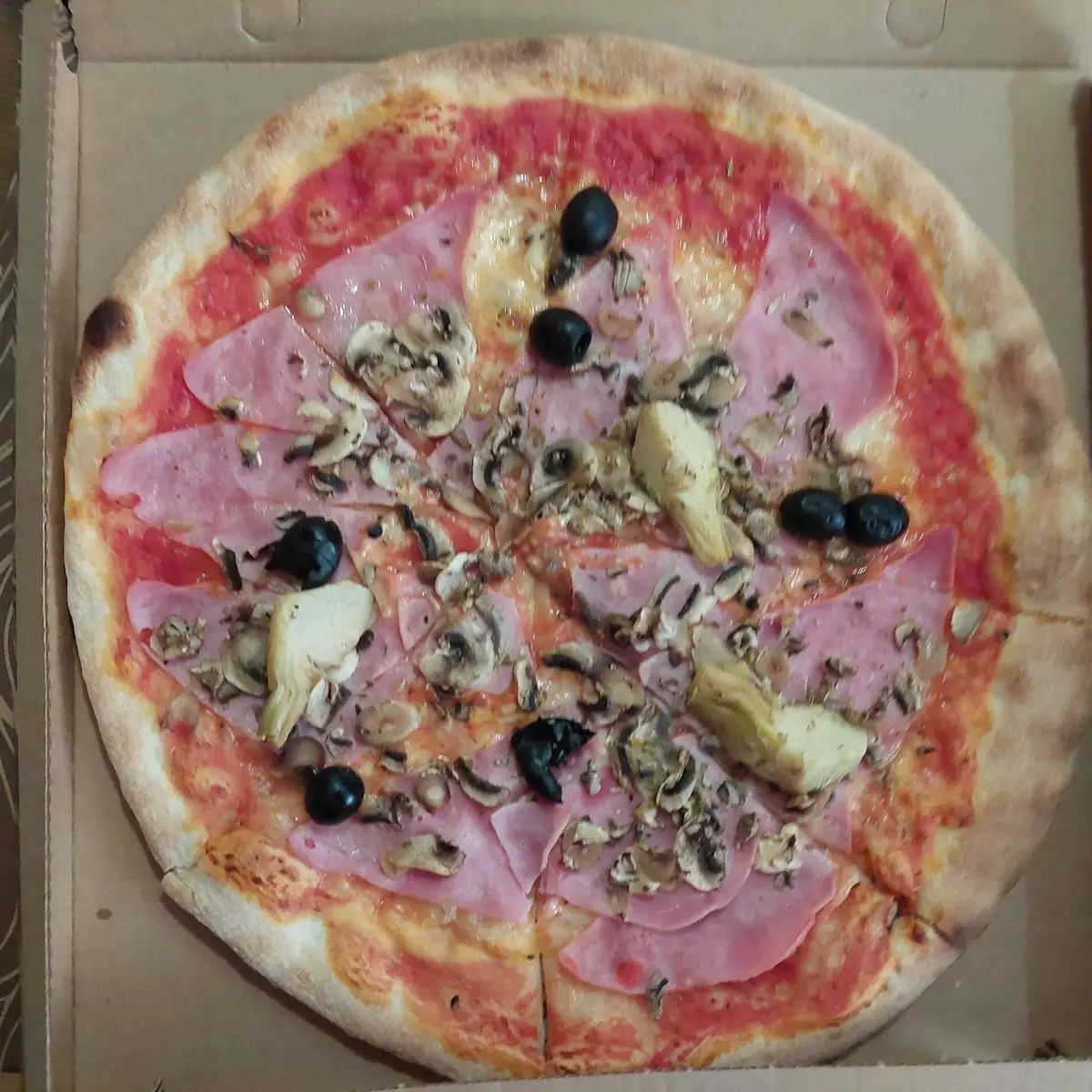 Pizza Capricosia